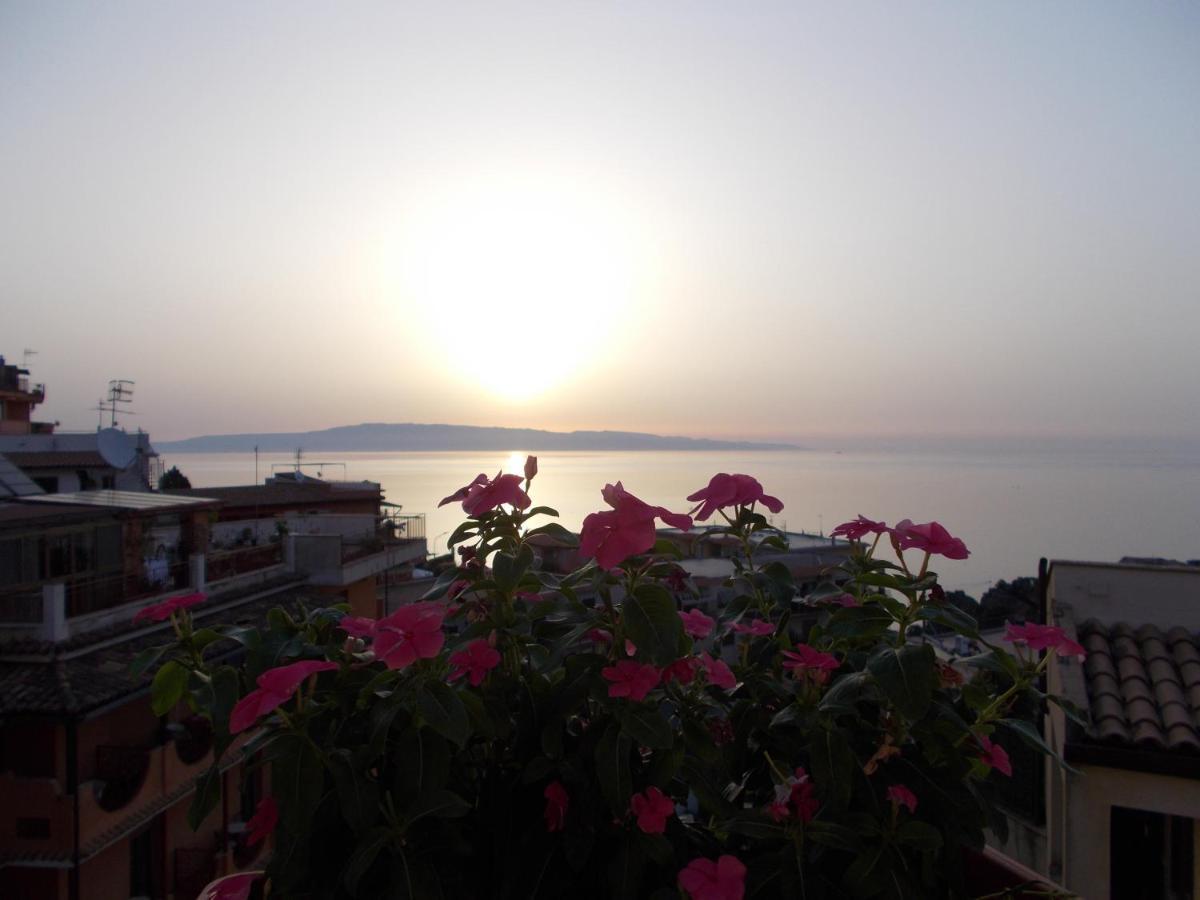 Il Melograno Apartment Taormina Dış mekan fotoğraf
