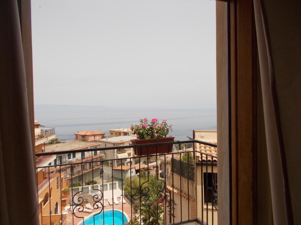 Il Melograno Apartment Taormina Dış mekan fotoğraf