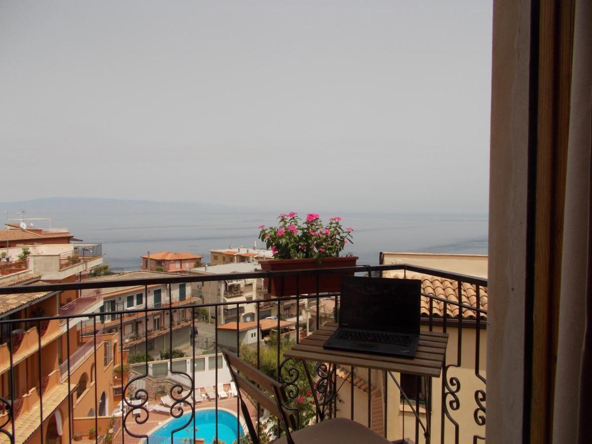 Il Melograno Apartment Taormina Dış mekan fotoğraf